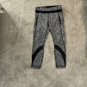 Lulu leggings 7/8ths length